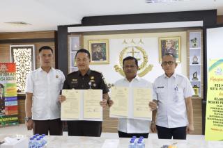 Manajemen RSD Madani Temen MoU dengan Kejari Pekanbaru