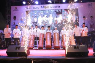 Ada Syakir Daulay dan Anisa Rahma, Pembukaan Pekan Maulid Festival 2023 Berlangsung Semarak