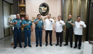Jaksa Agung dengan Kepala Staf TNI Angkatan Laut Bertemu & Bahas Penegakan Hukum di Wilayah Laut