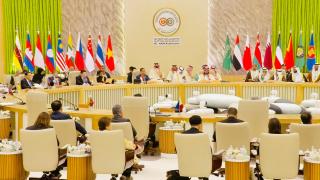 Hadiri KTT ASEAN-GCC, Presiden Jokowi Sampaikan Isu Ekonomi hingga Kemanusiaan