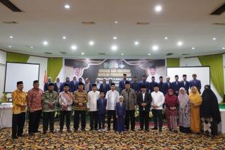Gubri Melepas 20 Kafilah Riau Menuju STQH XXVII di Jambi