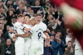 Premier League: Bungkam Fulham, Tottenham Kokoh di Puncak Klasemen