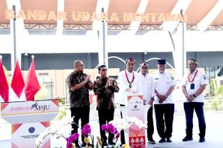 Resmikan Bandara Mentawai, Presiden Jokowi Berharap Efek Berganda Dongkrak Pariwisata