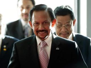 Gila! Sekali Potong Rambut, Sultan Brunei Rogoh Kocek Rp381,5 Juta