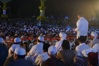 Pemprov Riau Gelar Maulid Akbar, Ribuan Warga Penuhi Masjid Raya Annur