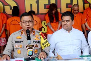 Raup Rp 2 Miliar Pakai Umpan Wanita Cantik, 4 Pelaku Hipnotis Ditangkap di Pekanbaru