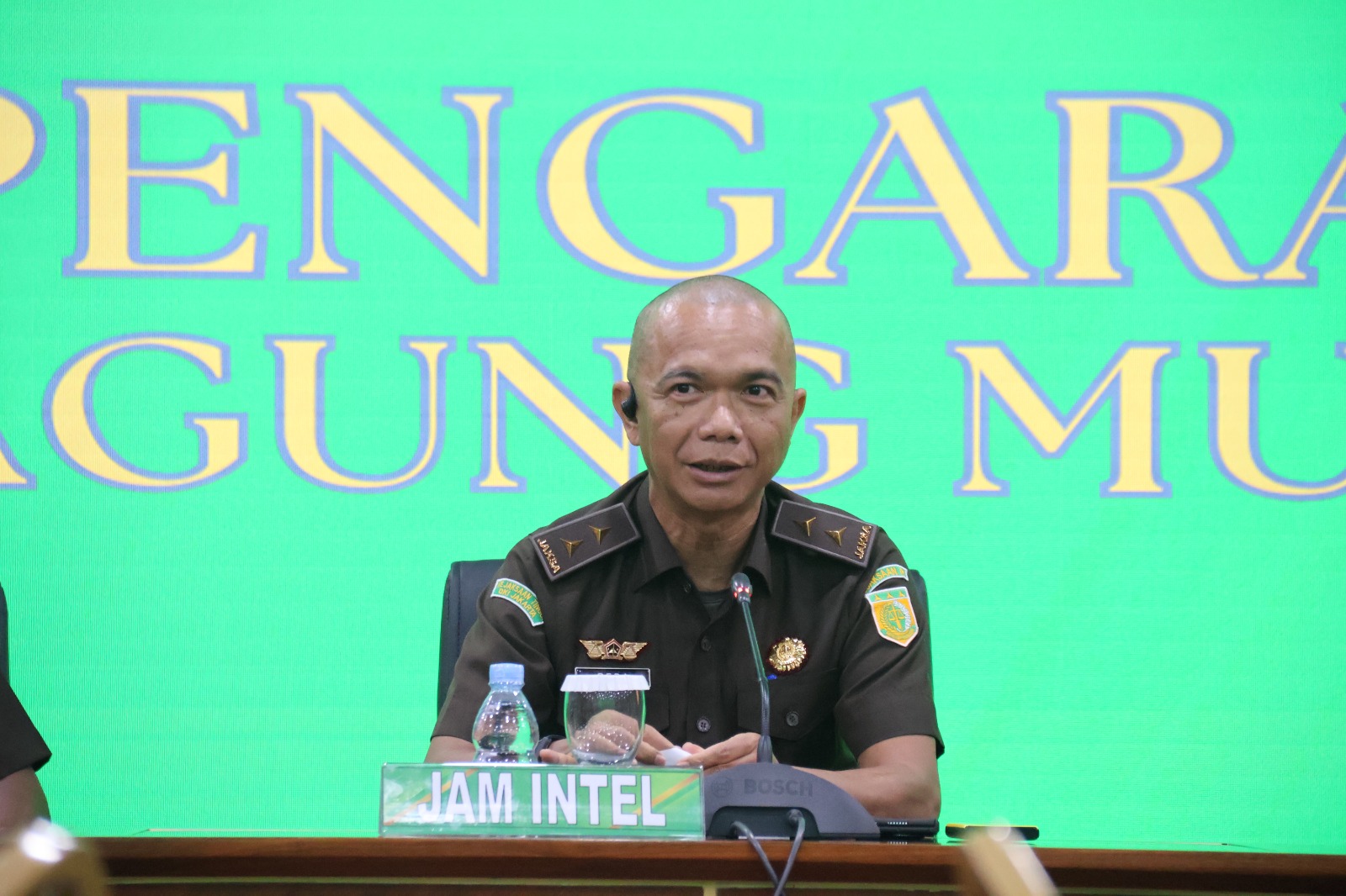 Sorotan utama Pengarahan Perdana JAM-Intelijen Dr. Reda Manthovani Melakukan Pembenahan