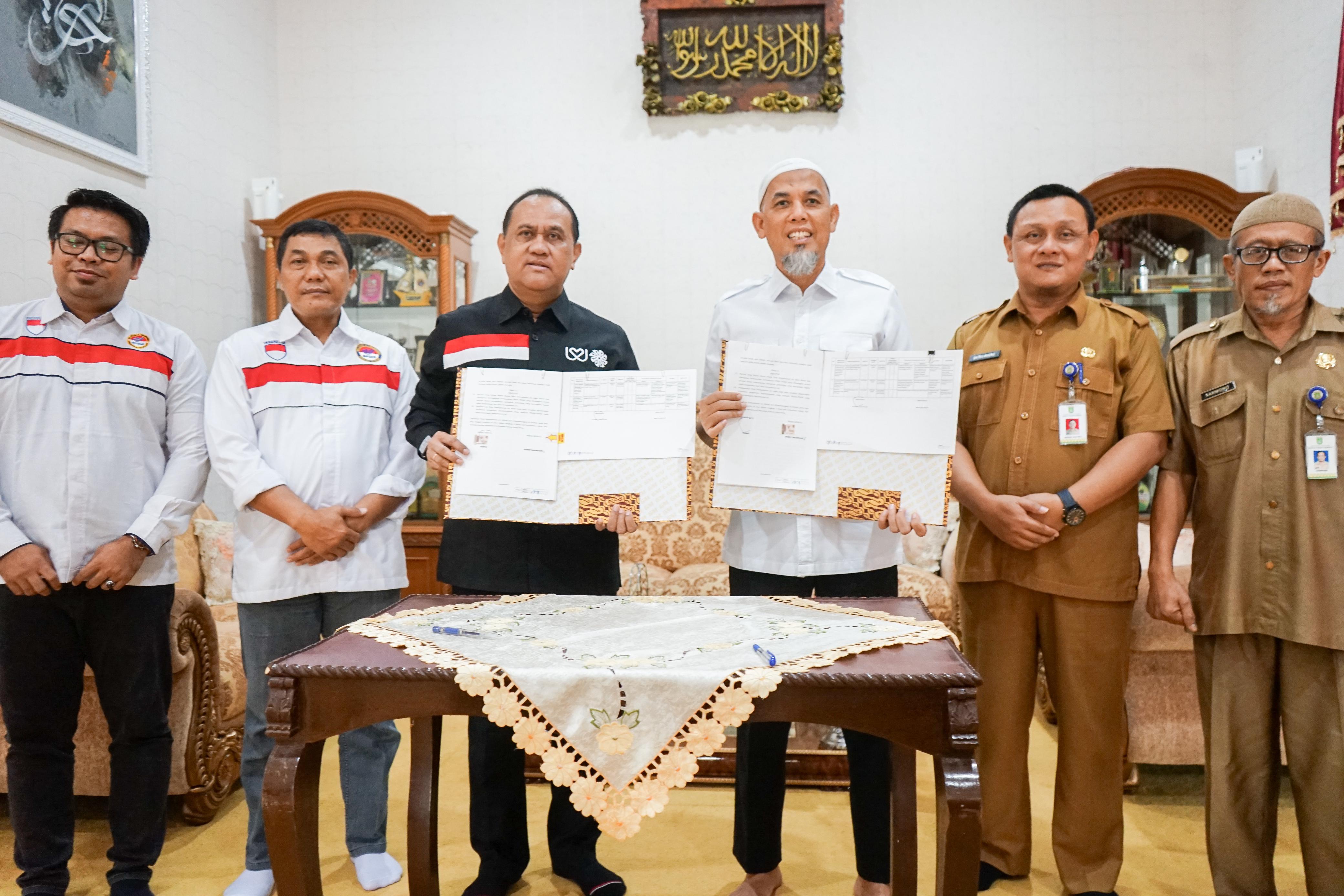 Lindungi Pekerja Migran, Wako Faisal Teken MoU dengan BP2MI