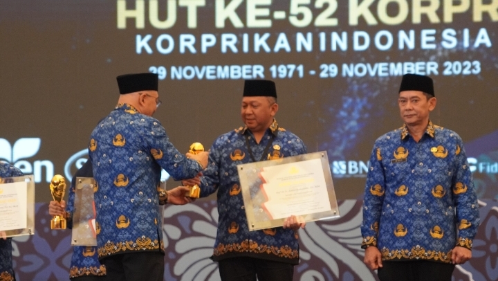 Jaksa Agung ST Burhanudin Lagi- lagi Menerima Penghargaan Life Achievement Award KORPRIÂ