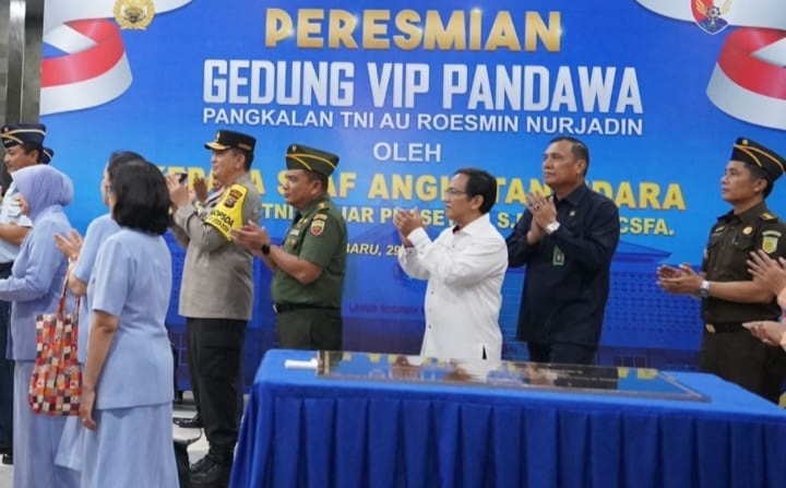 Asintel Kejati Riau Marcos M. M. Simaremare Hadiri Peresmian Gedung VIP Room Pandawa Lanud RSN