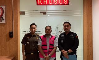 Tim Penyidik Kejari Jaksel Tetapkan MAK Sebagai Tersangka Terkait Perkara BTS 4G BAKTI Kominfo 