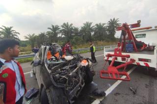 Tragis! Laka Maut di Tol Pekanbaru-Dumai, Dua Penumpang Toyota Calya Tewas