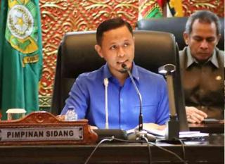 DPRD Riau Gelar Paripurna Pemberhentian Secara Terhormat Gubernur Riau