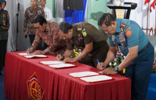 Kejaksaan RI- TNI dan MA Teken MoU Optimalkan Penanganan Perkara Pidana & Koneksitas 