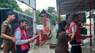 Dua Tersangka Dugaan Tipikor Pembangunan Hotel Kuantan Singingi 2013-2014Â  Ditahan