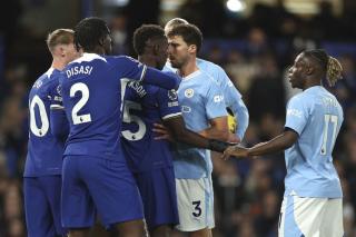 Premier League: Chelsea Tahan Imbang Manchester City dengan Skor 4-4