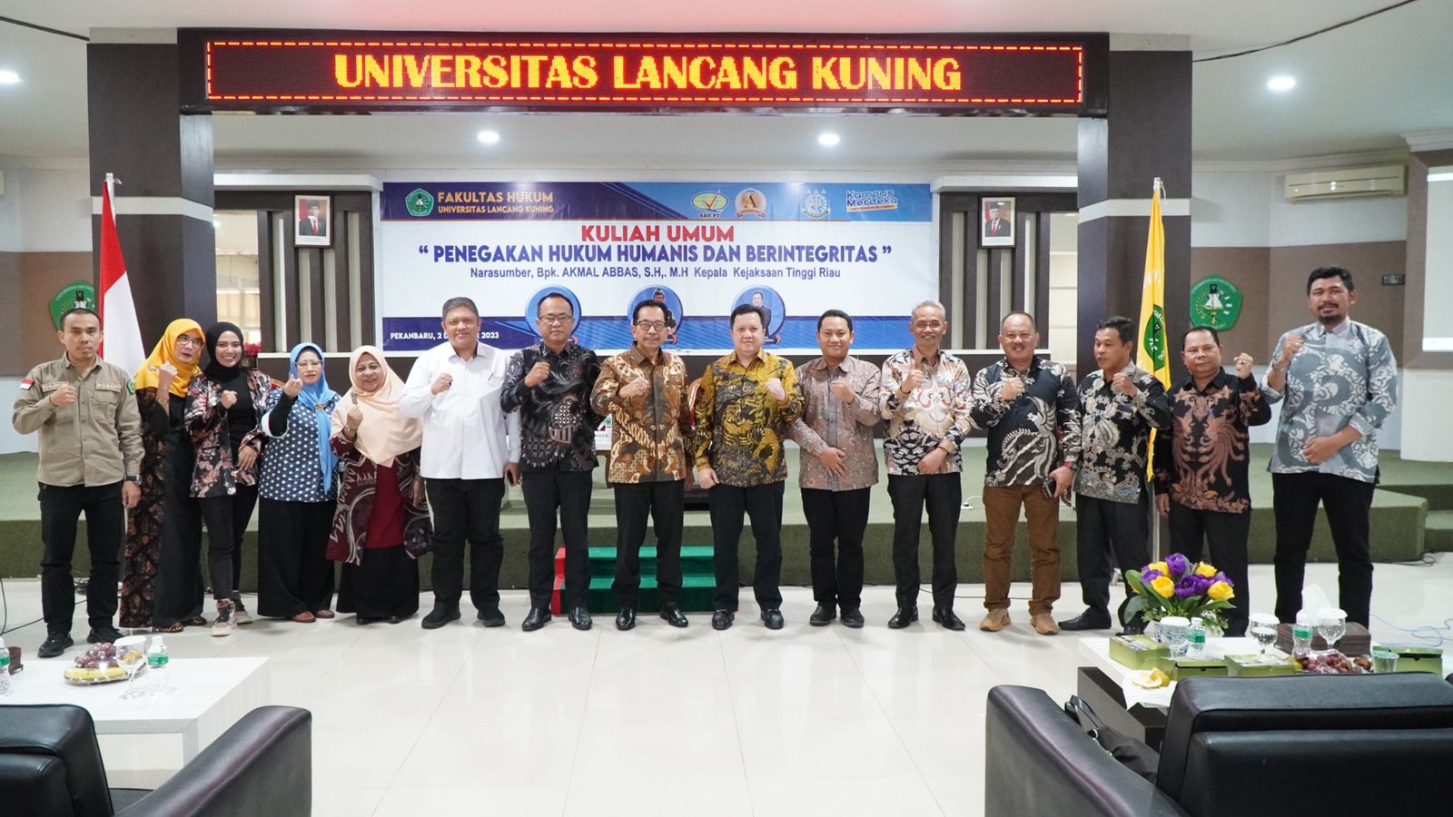 Kajati Riau Menjadi Narasumber Kuliah Umum di Fakultas Hukum Universitas Lancang