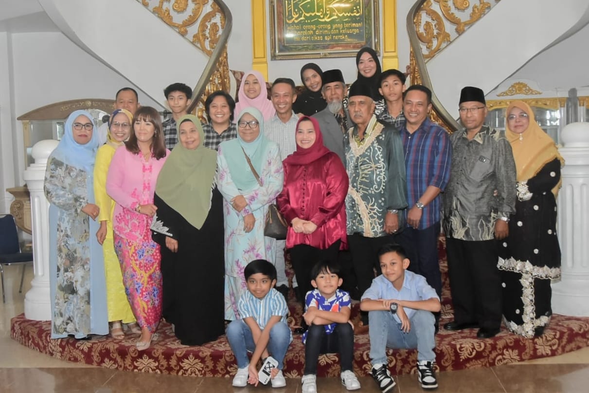Perkuat Silaturahmi, Bupati Bengkalis Jamu Keluarga Dari Melaka
