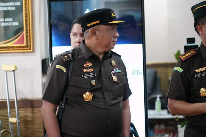 Penyidik Kejaksaan Agung Memeriksa Direktur HA Terkait Perkara Perkeretaapian Medan