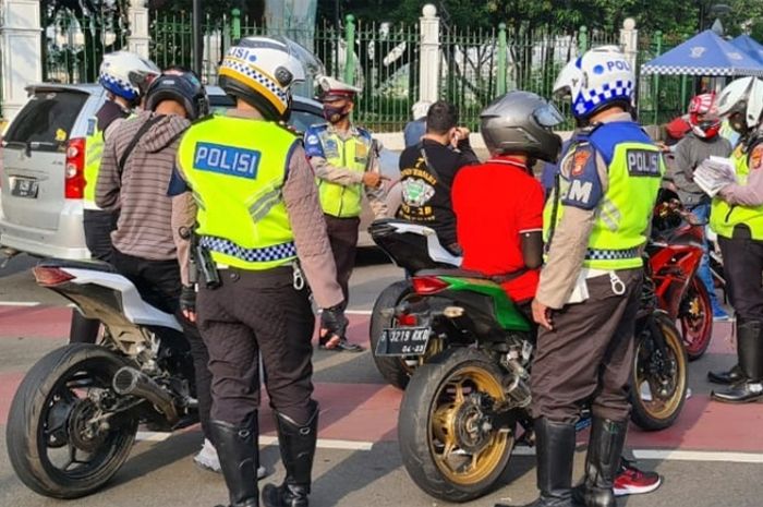 Gegara Langgar Lalu Lintas, 37 Ribu STNK Masyarakat Riau DiblokirÂ