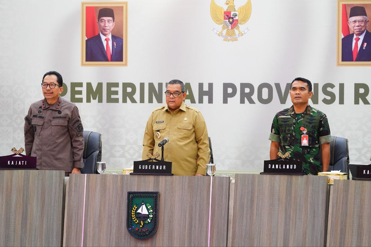 Kajati Akmal Abbas Mengikuti Rakor Forkopimda Provinsi Riau terkait Perayaan Nataru 2024