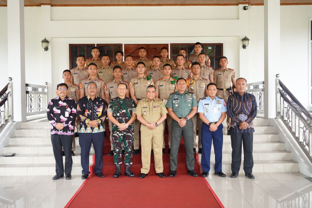 Gubri Edy Natar Terima Audiensi Taruna Akmil