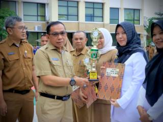 Sempena HKN 2023, Pemkab Kampar Serahkan Berbagai Penghargaan dan Pemenang Lomba
