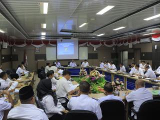 Pj Bupati Kampar Gelar Rapat Evaluasi Terkait Realisasi Fisik Keuangan