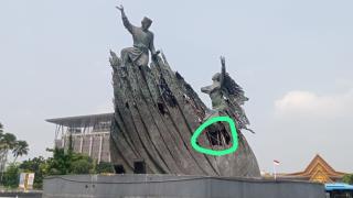 Ada Bagian yang Rusak, Pemprov Riau Segera Perbaiki Tugu Zapin Pekanbaru