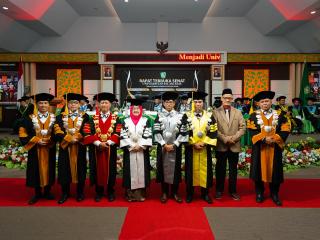 Pertama Kalinya UIR Kukuhkan 3 Guru Besar Sekaligus