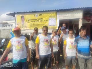 Maju ke DPR dan DPD RI, Ramos dan Romwel Bantu Semenisasi Jalan Bakti Permai 8 Pekanbaru