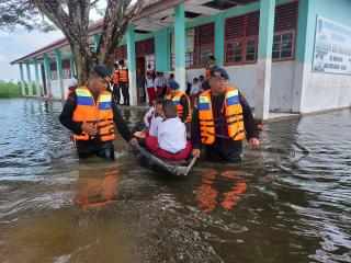 Gawat! Lima Kabupaten di Riau Dilanda Banjir