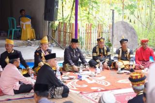Gubri Silaturahmi dengan Masyarakat Desa Sungai Tonang