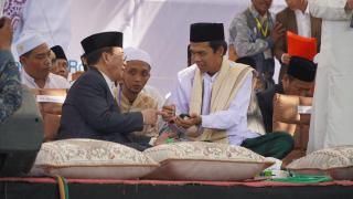 Soal Denny Sumargo Baca Syahadat, UAS: Sekedar Bunyi, Beo pun Masuk Islam