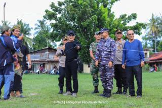 Plt Bupati Asmar Resmikan Lomba Kicau Burung dan Festival Layang Wau