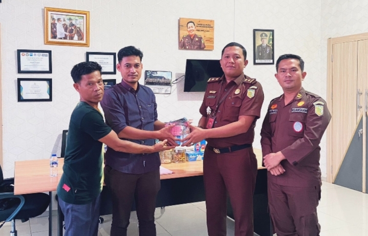 Terpidana Tipikor Dana Desa Markasim SE Membayar Uang Pengganti Rp Rp112.255.731 ke Negara