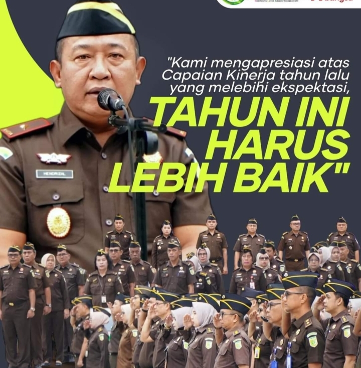 Wakajati Riau Hendrizal Husin Menjadi Penerima Apel Pagi Kerja