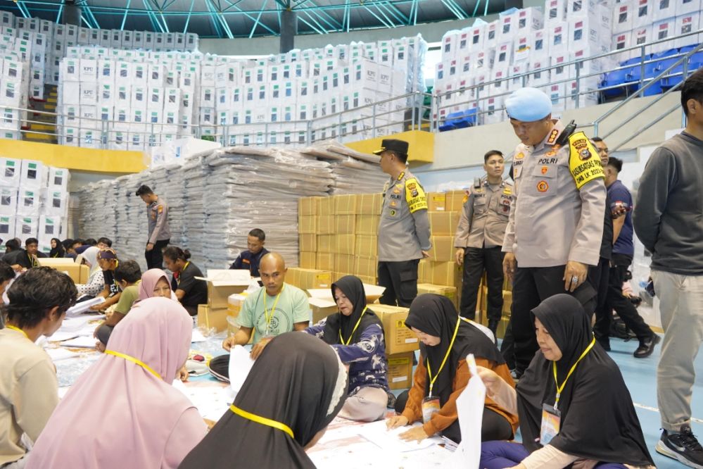 Kabid Propam Polda Riau Pantau Petugas Jaga Kantor KPU Kampar