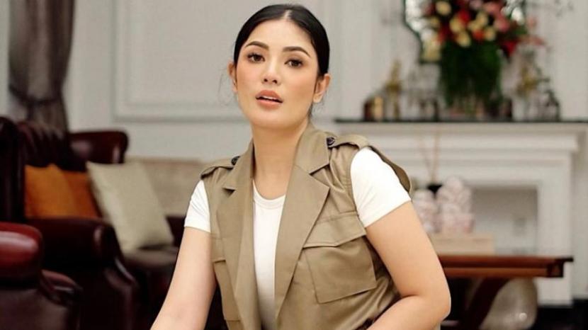 Sudah Putus dengan Dito Mahendra, Nindy Ayunda Bantah Pernah Nikah Siri
