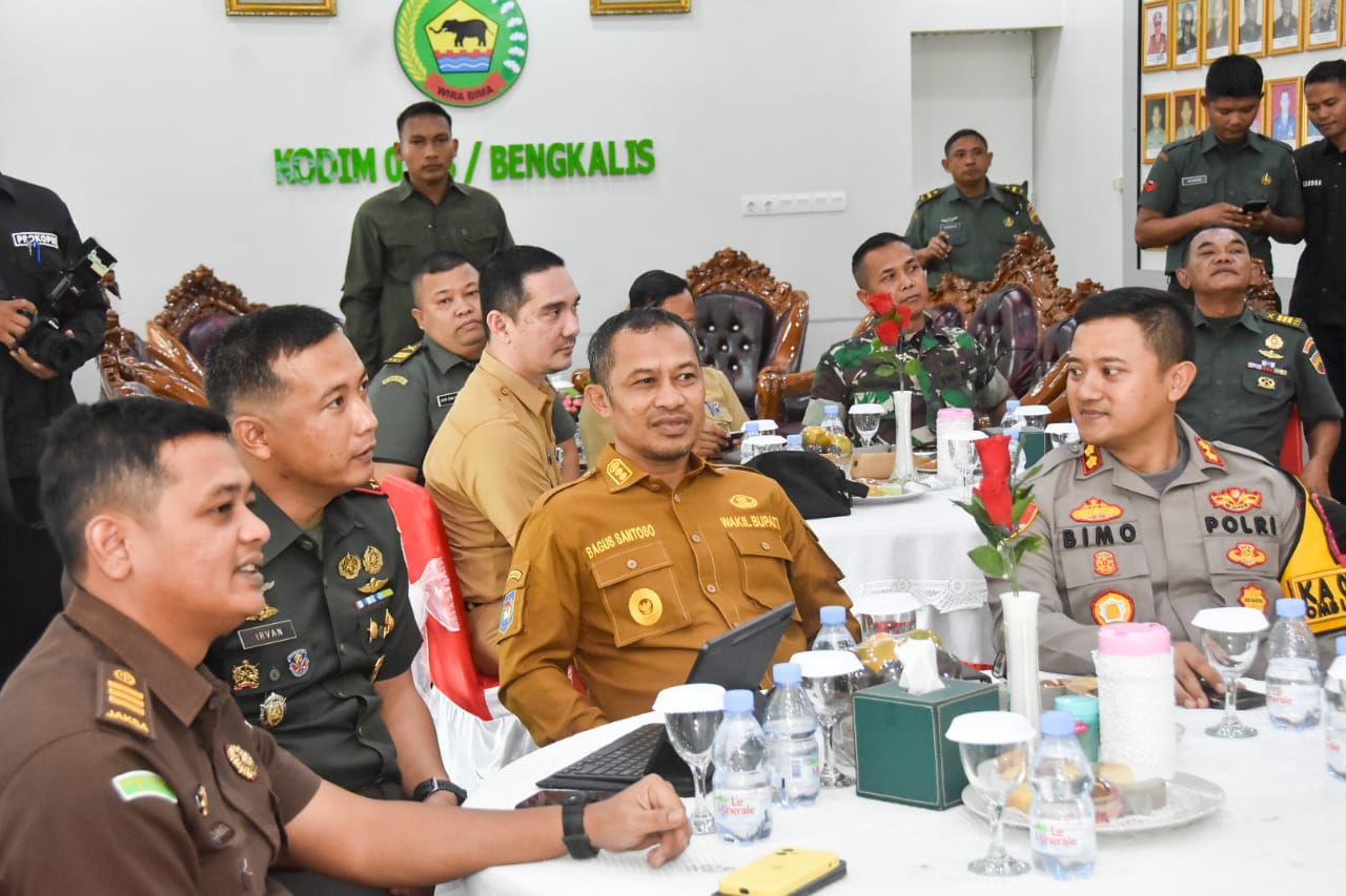 Wabup Bengkalis Ikuti Komsos Terkait Perubahan Iklim Global