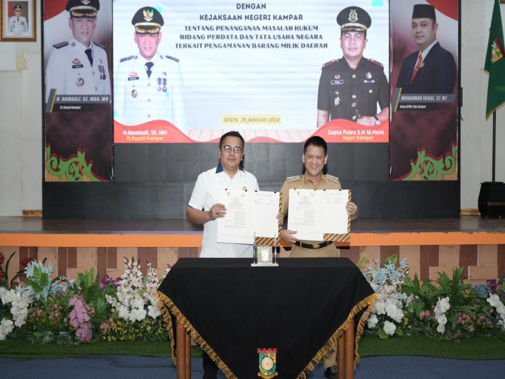 Amankan Aset Daerah, Pemkab Tandatangani Perjanjian Kerja Sama dengan Kajari Kampar