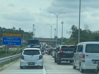 40.632 Kendaraan Melintas di Tol Pekanbaru-Bangkinang-XIII Koto Kampar