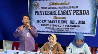 Anggota DPRD Roem Diani Dewi Gelar Pemyebarluasan Perda 14 Tahun 2018 di Jalan Putri Nilam