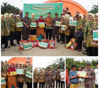 Bencana Banjir, Kajati Akmal Abbas Pimpin Baksos Kejari Se- Wilayah Hukum Kejati Riau