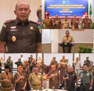 Wakajati Riau Menghadiri Penganugerahan Tanda Penghargaan Bintang LVRIÂ 