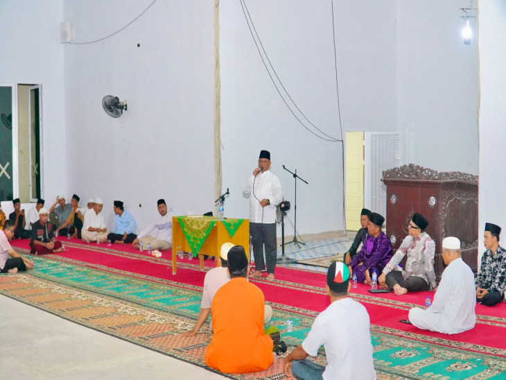 Pj Sekda Kampar Hadiri Peringatan Isra’ Mi
