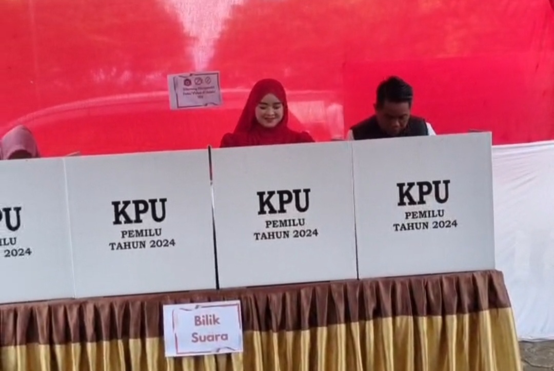 Paslon AMIN Menang di TPS Ketua DPD PDIP Riau Zukri Misran