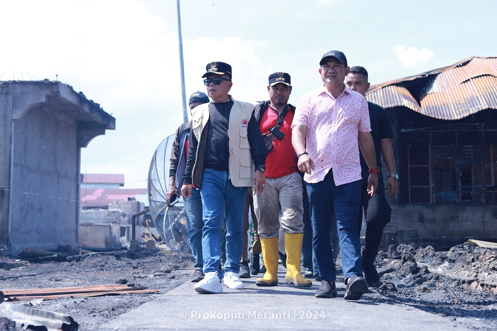 Bupati Asmar Tinjau Lokasi Kebakaran di Desa Bandul
