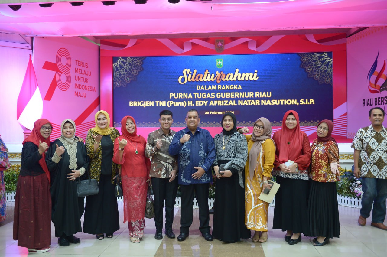 Momen Haru Malam Purna Tugas Gubri Edy Natar Nasution