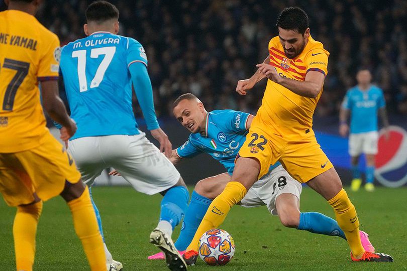 Liga Champions: Napoli Tahan Imbang Barcelona dengan Skor 1-1